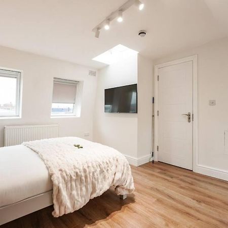 Newly Renovated Modern 4 Bed 3 Bath Apartment London Kültér fotó