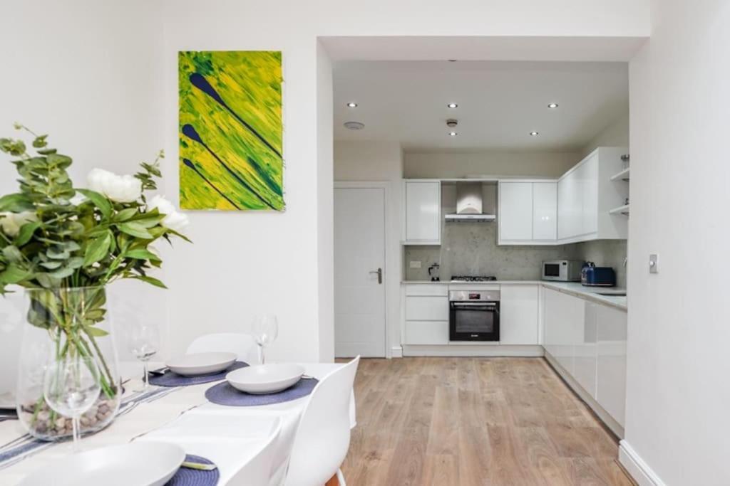 Newly Renovated Modern 4 Bed 3 Bath Apartment London Kültér fotó