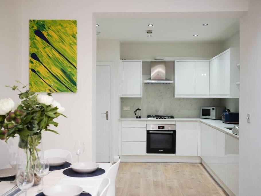 Newly Renovated Modern 4 Bed 3 Bath Apartment London Kültér fotó