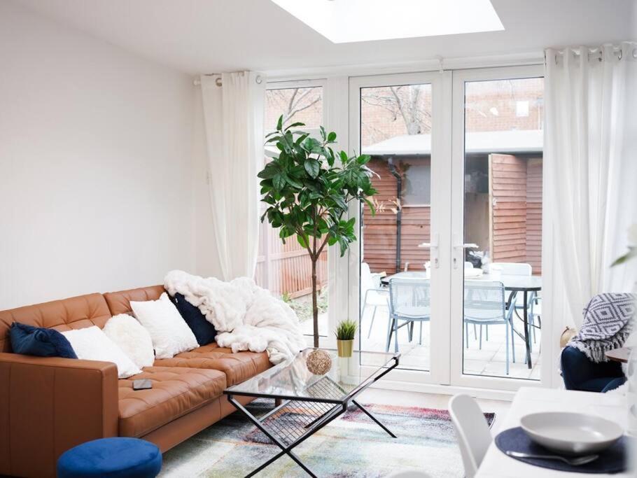 Newly Renovated Modern 4 Bed 3 Bath Apartment London Kültér fotó